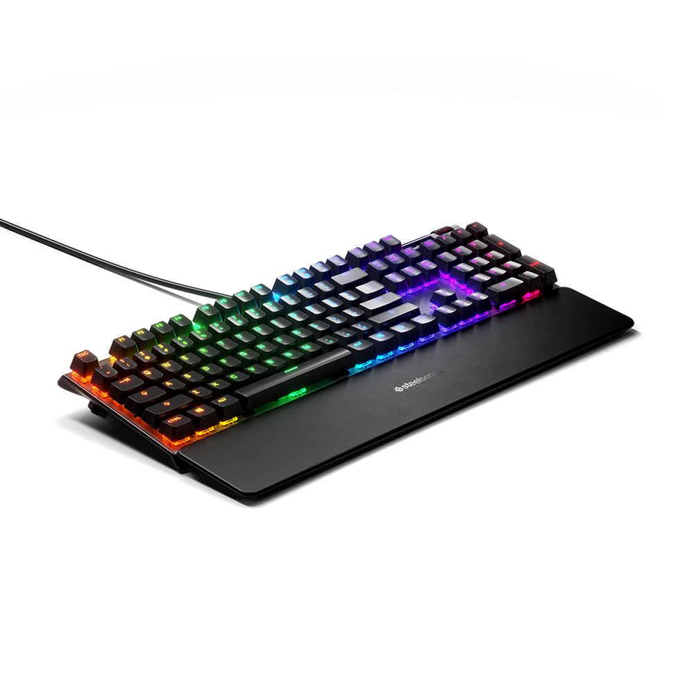 SteelSeries Apex 5, UK