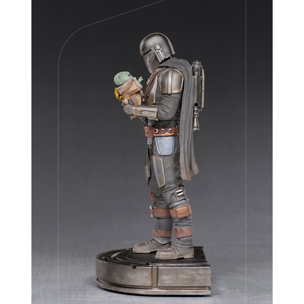 Iron Studios Star Wars - The Mandalorian and Grogu Statue Art Scale 1/10